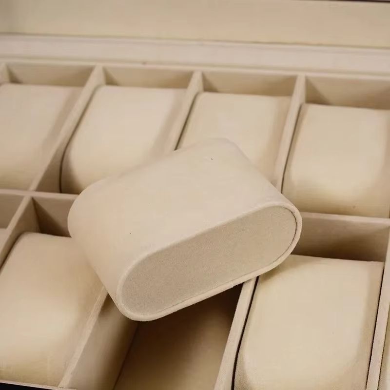 Leather watch box with 12 compartments