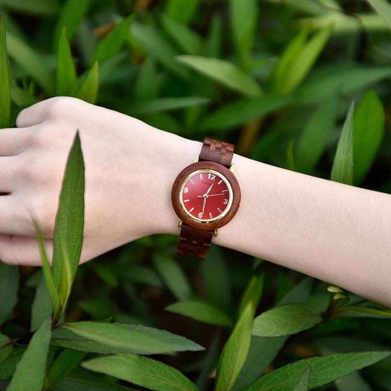 Women's Wooden Watch with a Clean Dial and Natural Colors