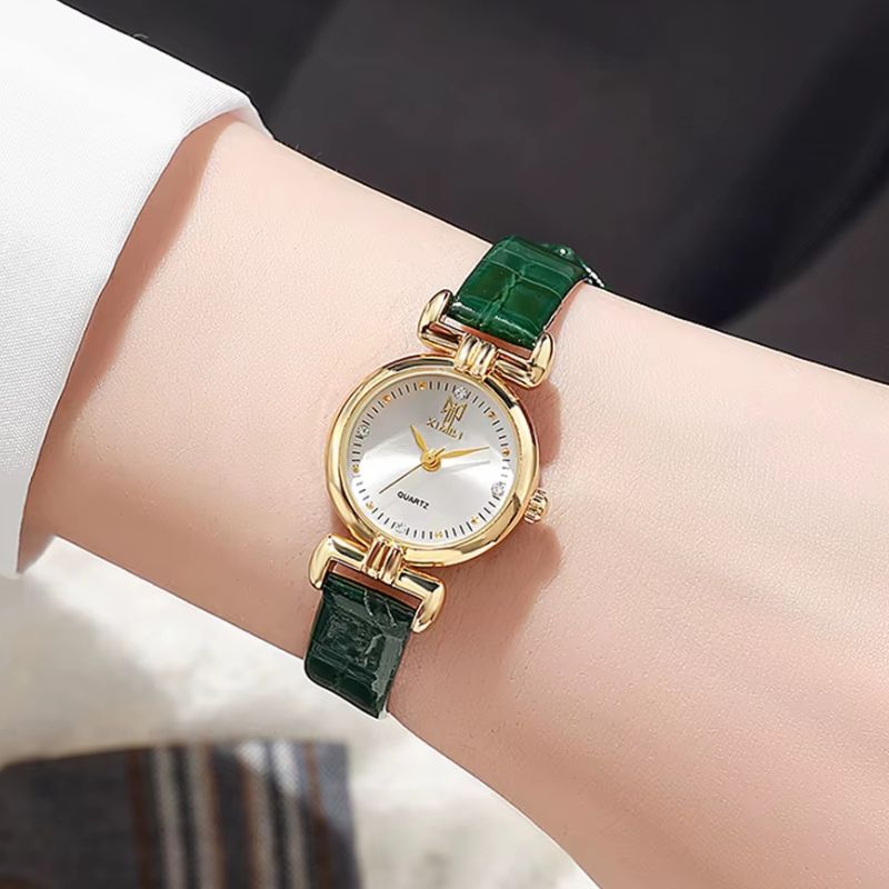 Minimalist Women's Quartz Watch in Crocodile Leather