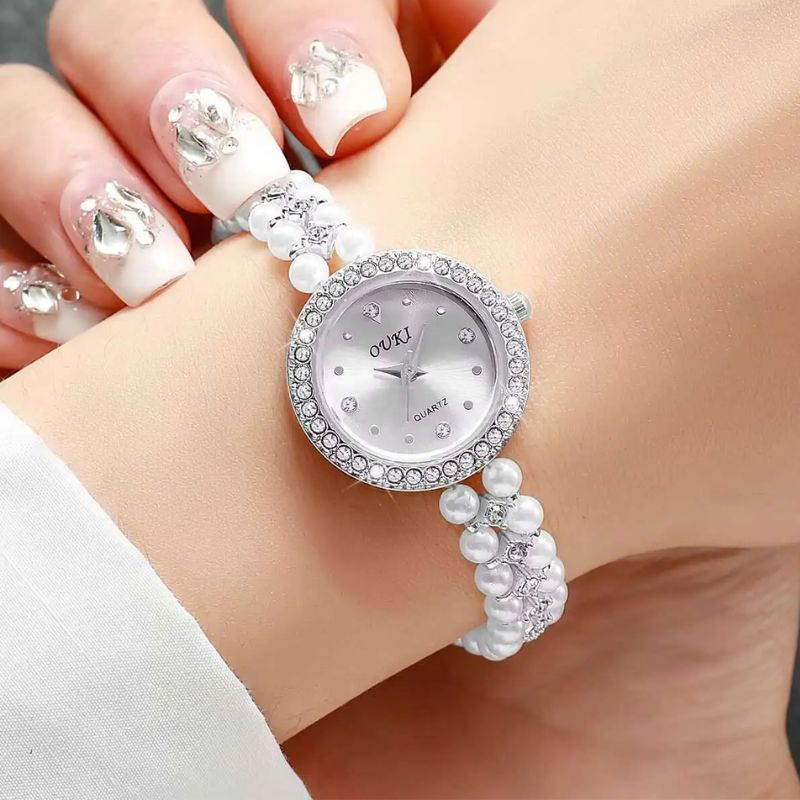 Vintage Women's Watch with Pearl Bracelet