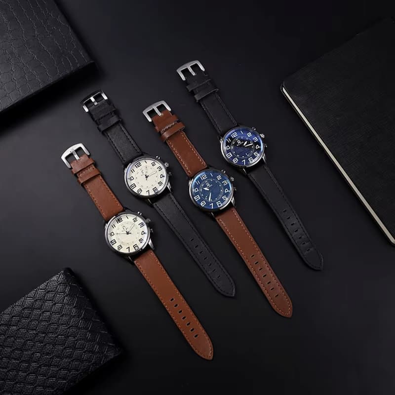 Vintage Men's Classic Quartz Watch with Leather Strap