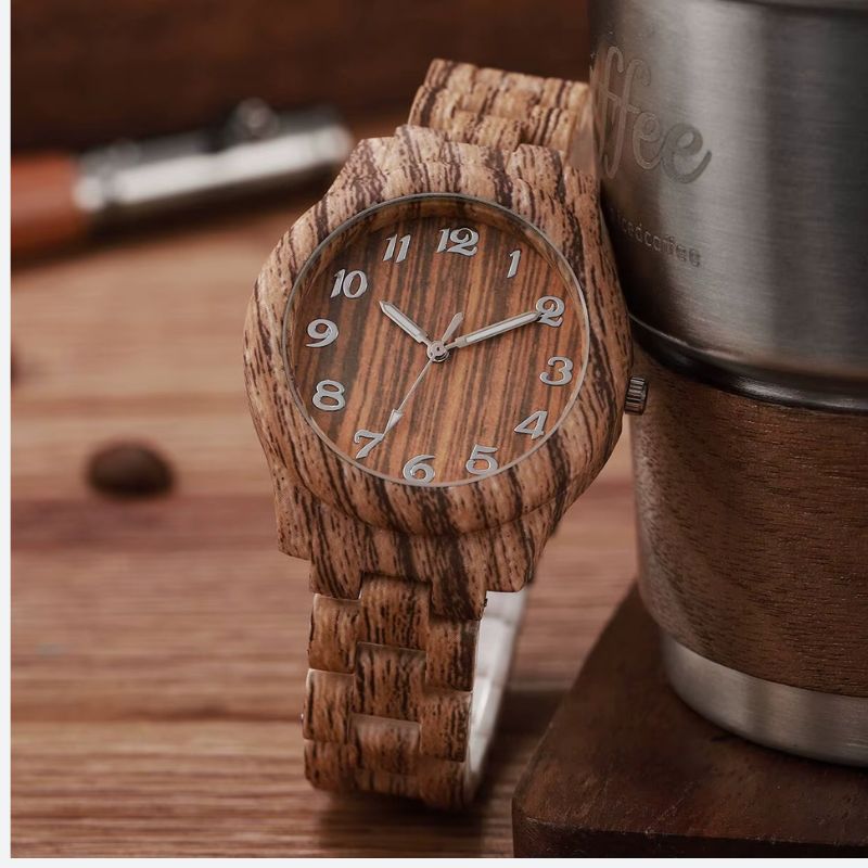 Women's wooden quartz watch