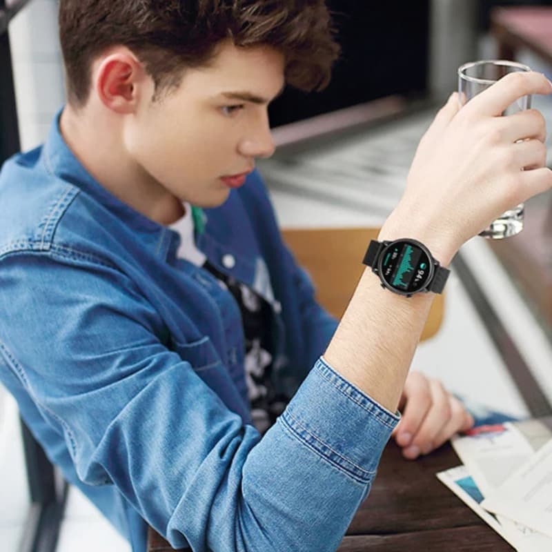 Men's Smartwatch with 1.39" Screen, Bluetooth Calling, and Health Tracking