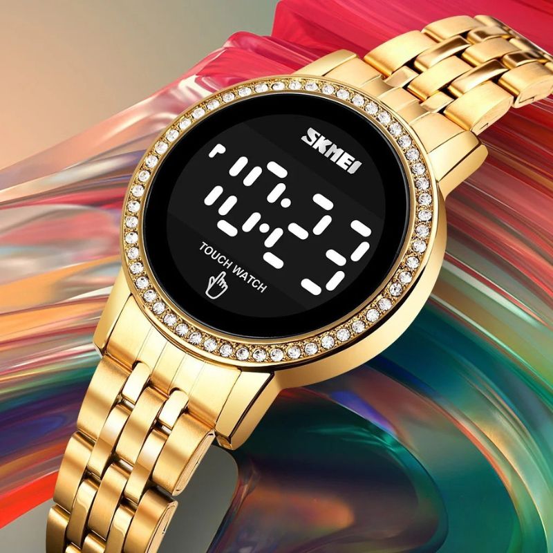Women's Digital Watch in Retro-Chic Metallic Style