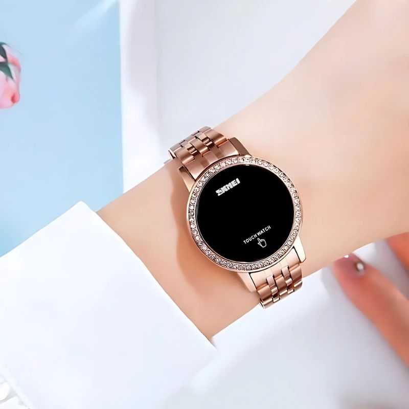 Women's Digital Watch in Retro-Chic Metallic Style