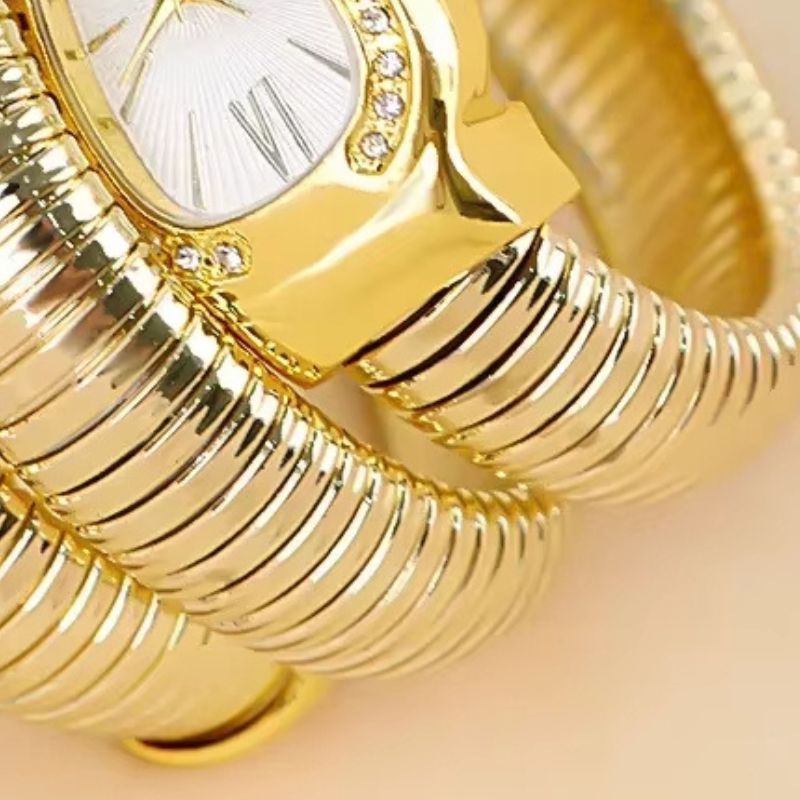 Elegant women's watch with snake strap