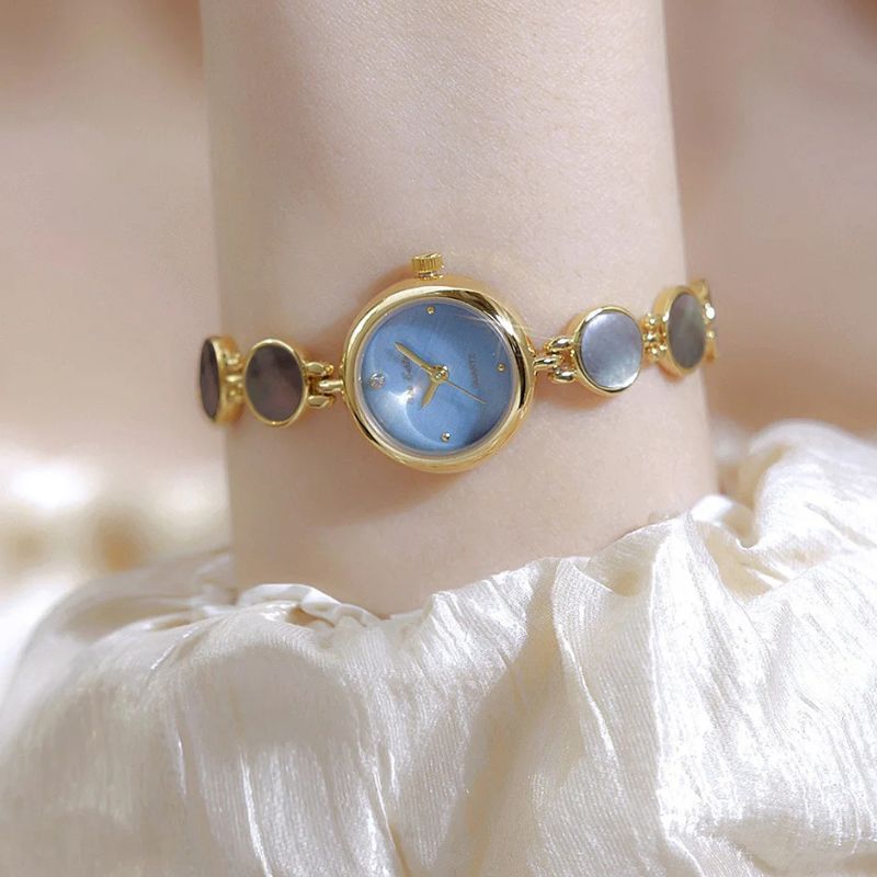 Luxury Women's Round Waterproof Watch