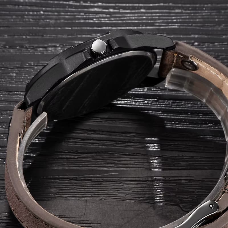 Men's Quartz Military Watch with Leather Strap