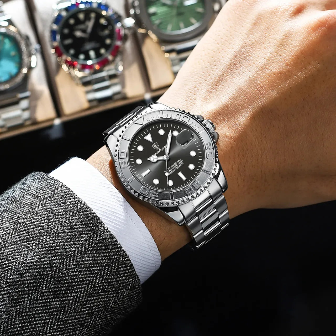 Elegant Quartz Watch, Diver Style