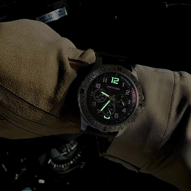 Men's solar chronograph watch, 44mm dial