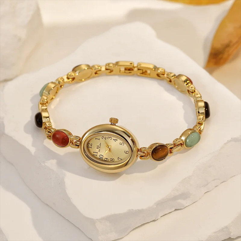 Vintage Women's Watch with Mesh Bracelet and Stone