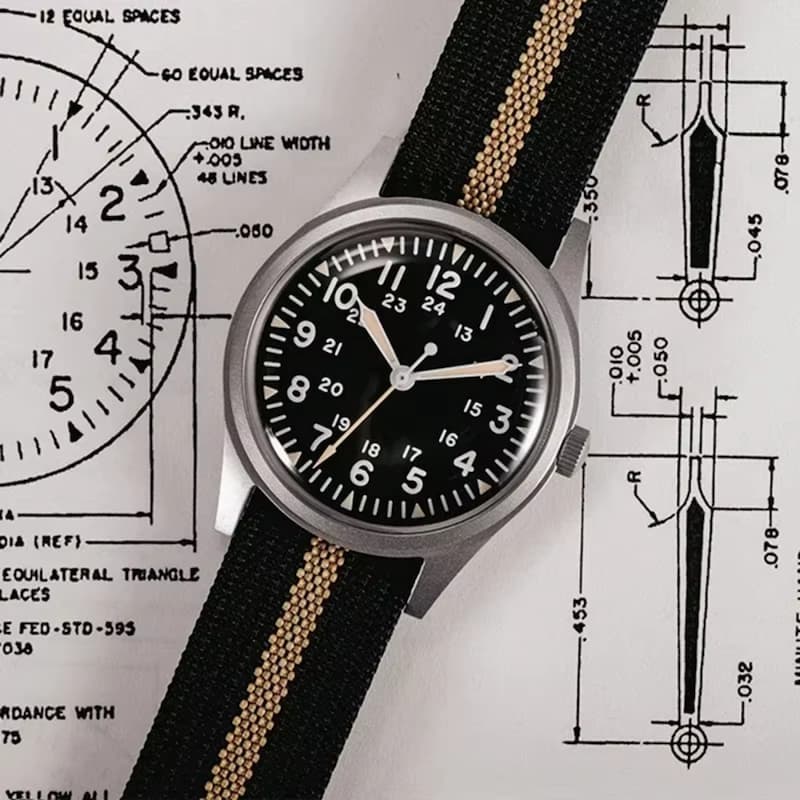 Vintage military men's quartz watch, Retro style