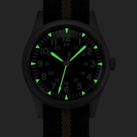 Vintage military men's quartz watch, Retro style