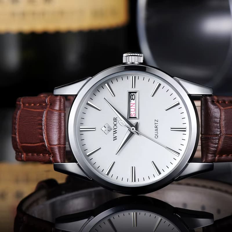 Vintage Men's Quartz Watch with Brown Leather Strap
