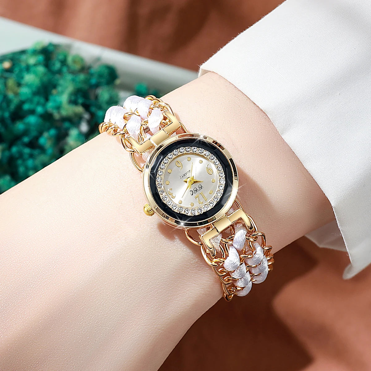 Luxury Quartz Women's Watch with Braided Chain Bracelet, Fashion Style