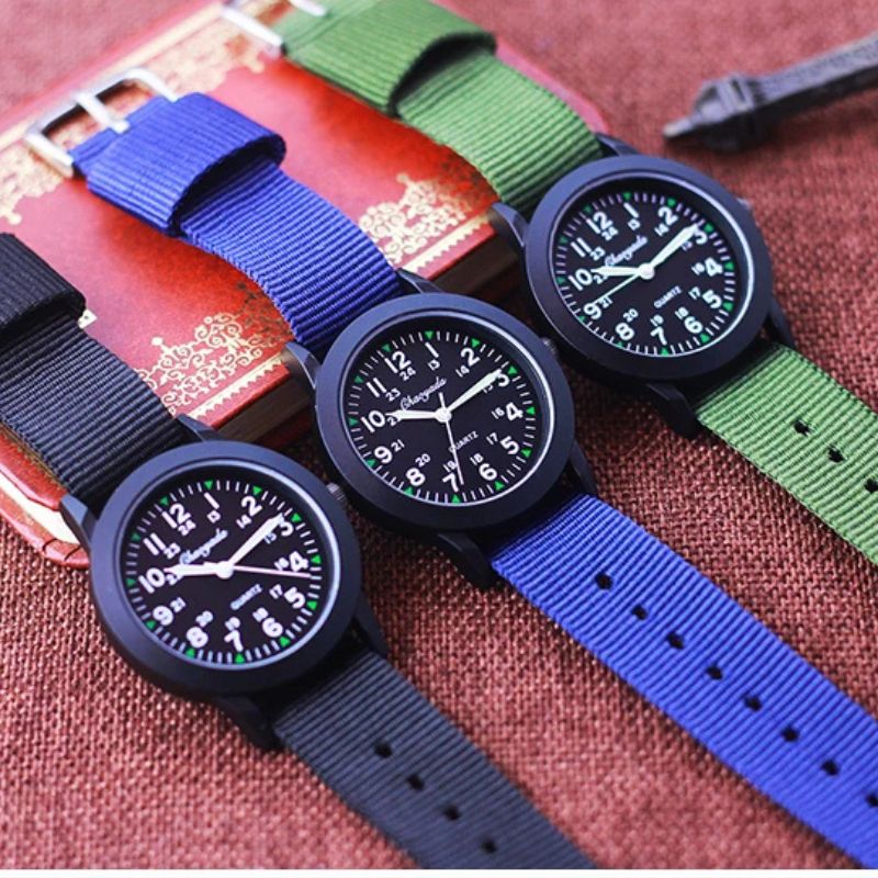Boys' Watch with Nylon Strap – Clear and Practical Dial
