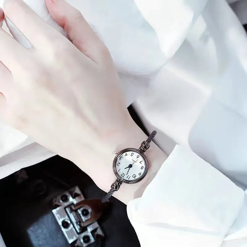Luxury Quartz Women's Watch, Twisted Band, Vintage Style Steel
