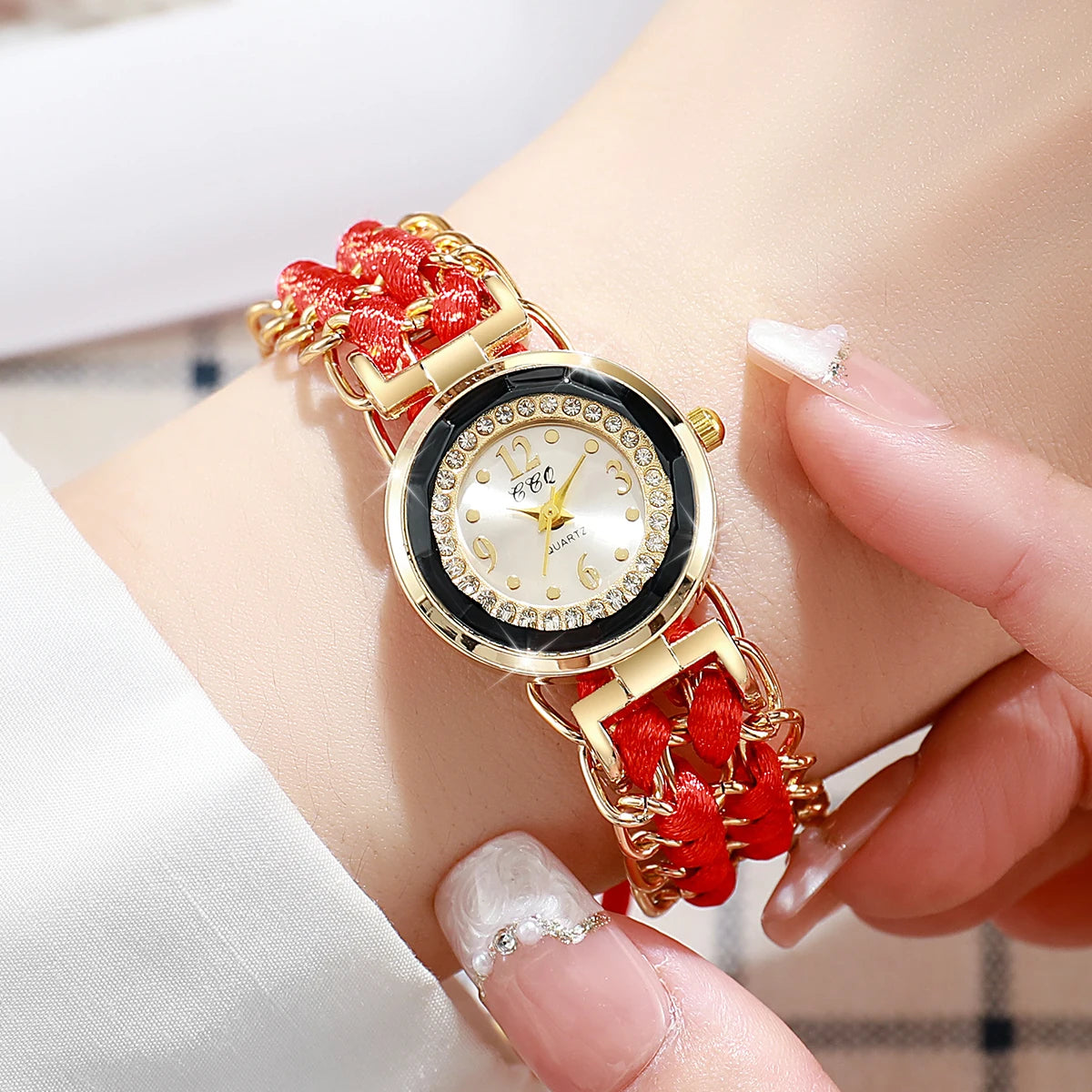 Luxury Quartz Women's Watch with Braided Chain Bracelet, Fashion Style